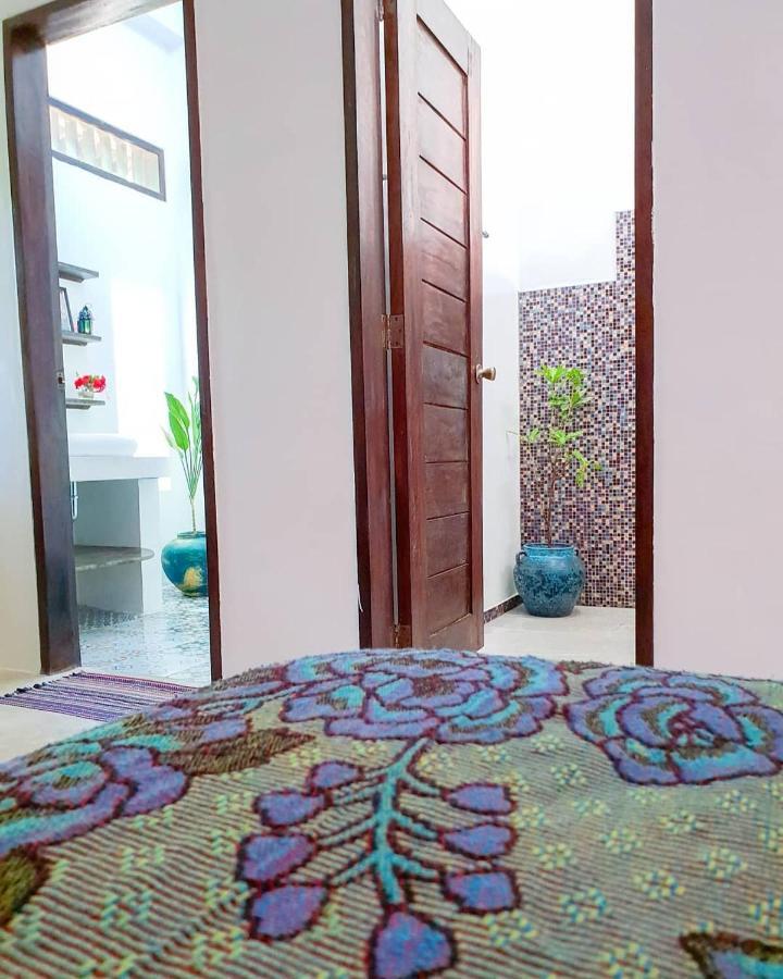 Riad Masaya General Luna  Luaran gambar