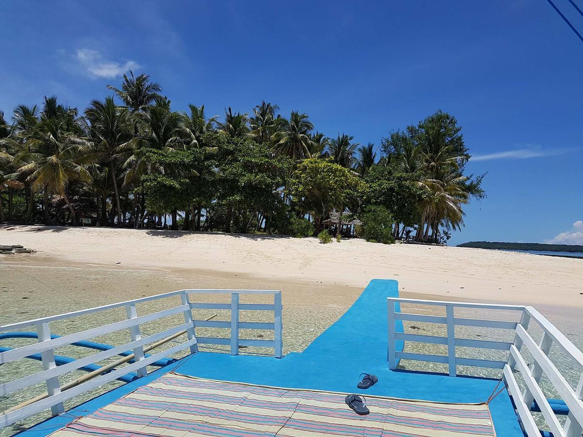 Riad Masaya General Luna  Luaran gambar