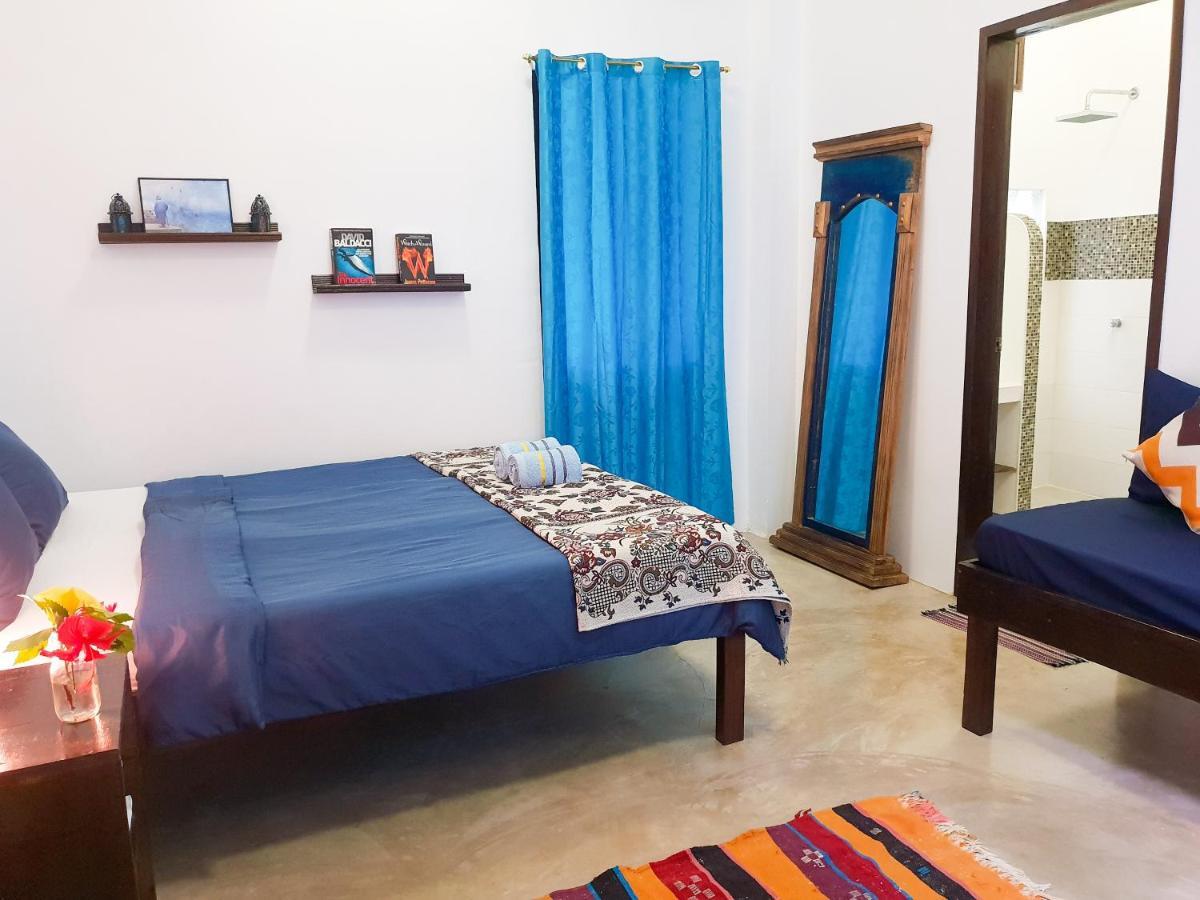 Riad Masaya General Luna  Luaran gambar
