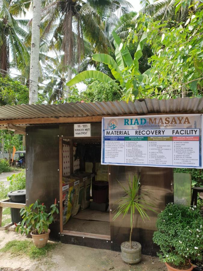 Riad Masaya General Luna  Luaran gambar